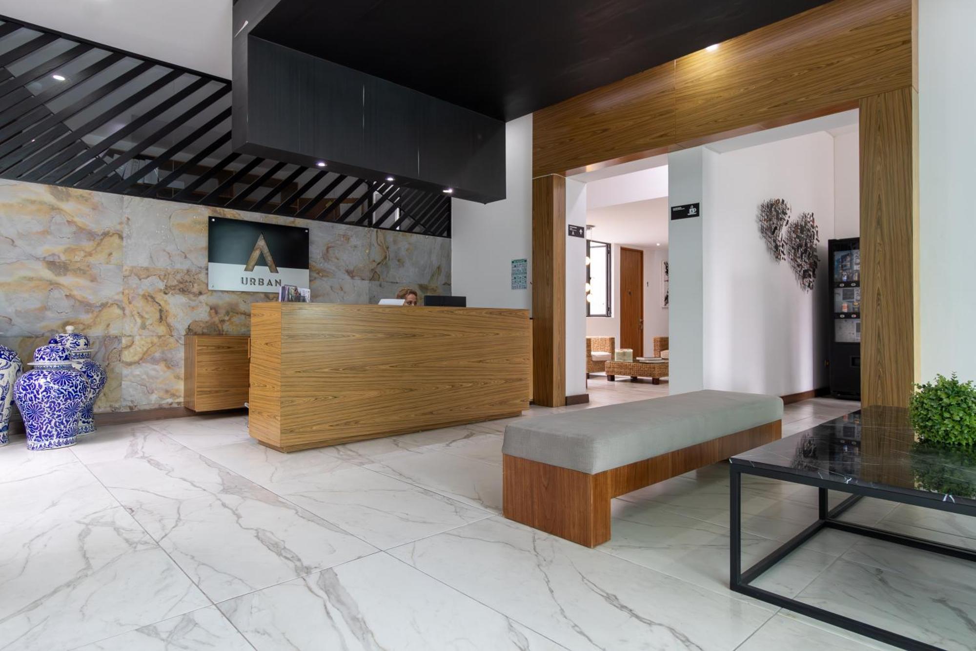 Hotel Urban Puebla By Grupo Amber Esterno foto