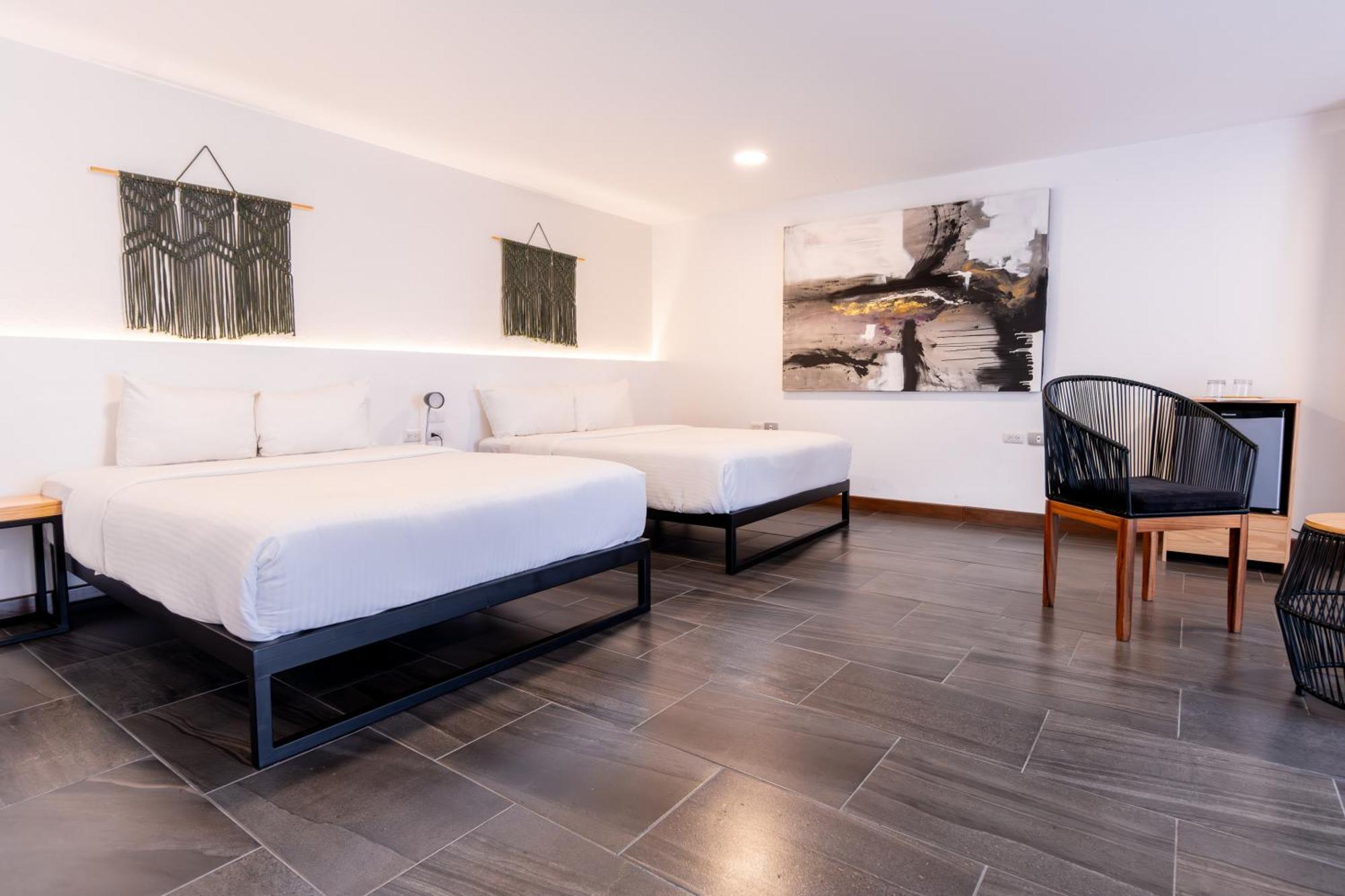 Hotel Urban Puebla By Grupo Amber Esterno foto