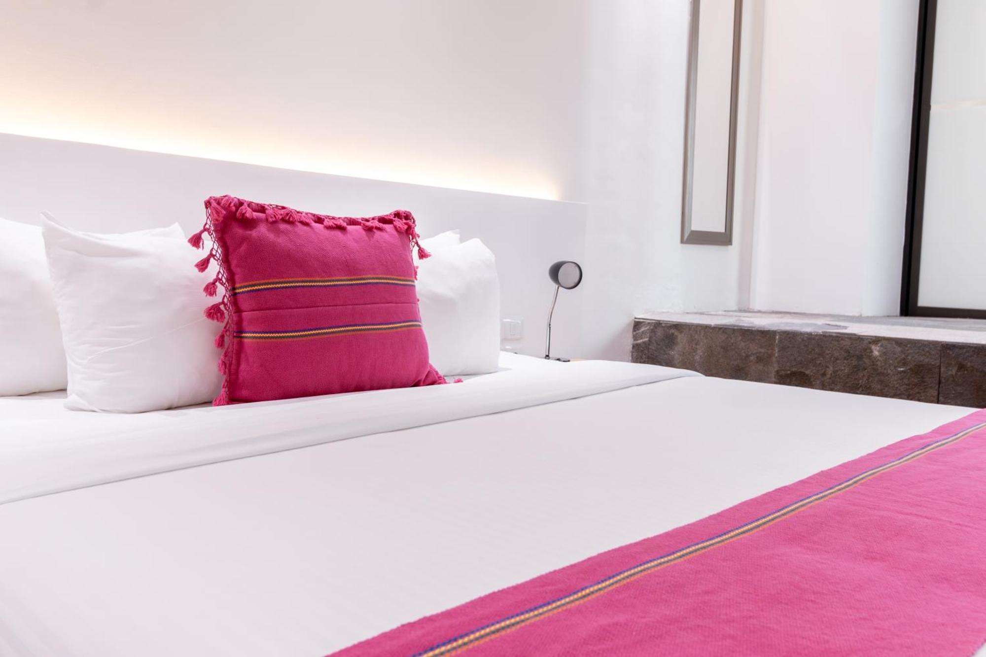 Hotel Urban Puebla By Grupo Amber Esterno foto
